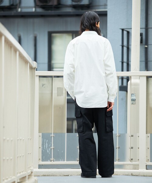 FREAK'S STORE（フリークスストア）の「NEW LOOSE FIT BROAD RC SHIRT LS/ニュー ルーズフィット ブロード レギュラーカラーシャツ ロングスリーブ（シャツ/ブラウス・メンズ・その他9/その他16/その他13/ホワイト/サックスブルー・LARGE/SMALL/MEDIUM）」の17枚目の写真