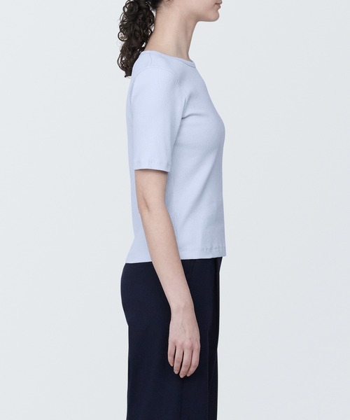 無印良品（ムジルシリョウヒン）の「婦人　ストレッチリブ編みクルーネック半袖Ｔシャツ（Tシャツ/カットソー・レディース・ライトブルー/オフホワイト/ブラック/ホワイト系8/ピンク/ブラック系・XL/L/M/S）」の12枚目の写真