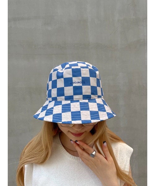 ENCIRCLE(エンサークル)の「【ENCIRCLE/エンサークル】Block check en bucket hat/ブロックチェックエンバケットハット(ハット・レディース・コバルトブルー・FREE)」の1枚目の写真