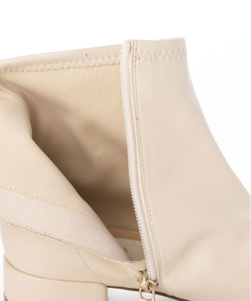 enchanted(エンチャンテッド)の「スクエアカバードサンダル(サンダル・レディース・アイボリー/ブラック・39/38/37/36/35)」の7枚目の写真