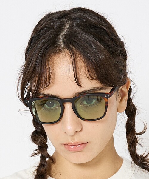 IZIPIZI（イジピジ）の「【IZIPIZI/イジピジ】SUN LIGHT/日本限定シリーズ/#E サングラス / ユニセックス（サングラス・メンズ・ブラック/ブラウン系その他/ベージュ系その他/ブラウン系その他2・フリー）」の8枚目の写真