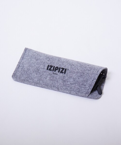 IZIPIZI(イジピジ)の「【IZIPIZI/イジピジ】SUN LIGHT/日本限定シリーズ/#E サングラス / ユニセックス(サングラス・メンズ・ブラック/ブラウン系その他/ベージュ系その他/ブラウン系その他2/ブラック系その他/クリア・フリー)」の8枚目の写真