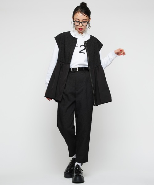 Narcissus(ナルシス)の「ジャガードブラウスジャケット ベスト オケージョン(ノーカラージャケット・レディース・ブラック/ベージュ・FREE)」の3枚目の写真