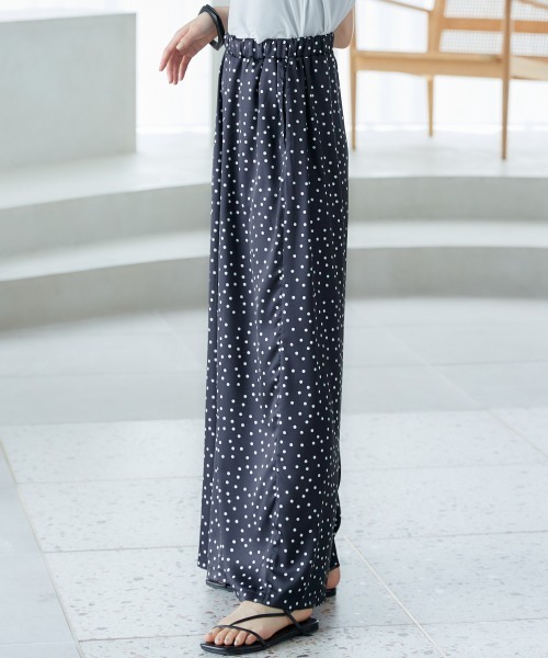 miclat(ミクラ)の「大きいサイズ ドット柄パンツ miclat(その他パンツ・レディース・ベージュ系/ブラック系・L/5L/4L/3L/LL)」の21枚目の写真