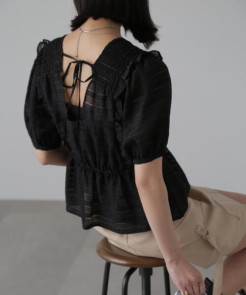 FREE'S MART（フリーズマート）の「◆肩フリルシャーリングペプラムブラウス（シャツ/ブラウス・レディース・ブラック/ホワイト/イエロー・FREE）」の8枚目の写真