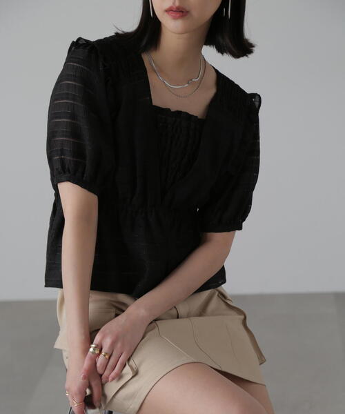 FREE'S MART（フリーズマート）の「◆肩フリルシャーリングペプラムブラウス（シャツ/ブラウス・レディース・ブラック/ホワイト/イエロー・FREE）」の9枚目の写真