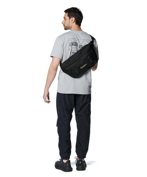 Basser100BALENCIAGA ブラック ボディバッグ UAラージ ボディバッグ（トレーニング/メンズ/レディース