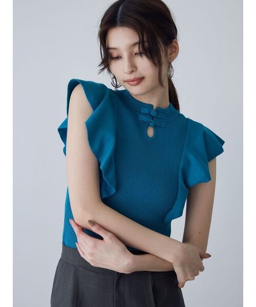 MURUA（ムルーア）の「2WAYラッフルリブニット（ニット/セーター・レディース・ホワイト/ブラック/ブルー・FREE）」の6枚目の写真