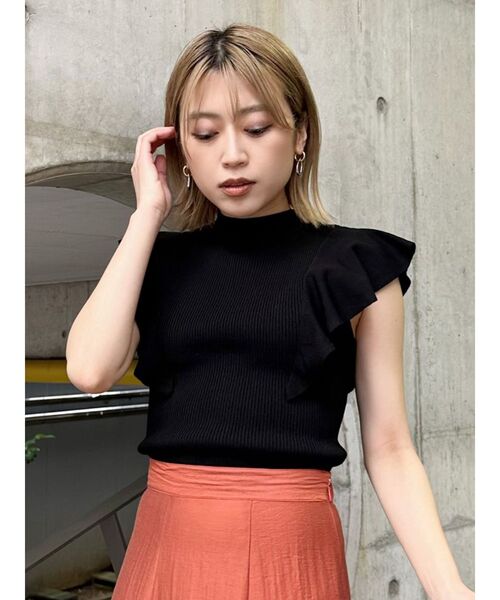 MURUA（ムルーア）の「2WAYラッフルリブニット（ニット/セーター・レディース・ホワイト/ブラック/ブルー・FREE）」の9枚目の写真