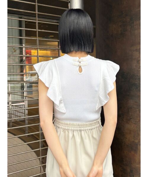 MURUA（ムルーア）の「2WAYラッフルリブニット（ニット/セーター・レディース・ホワイト/ブラック/ブルー・FREE）」の19枚目の写真