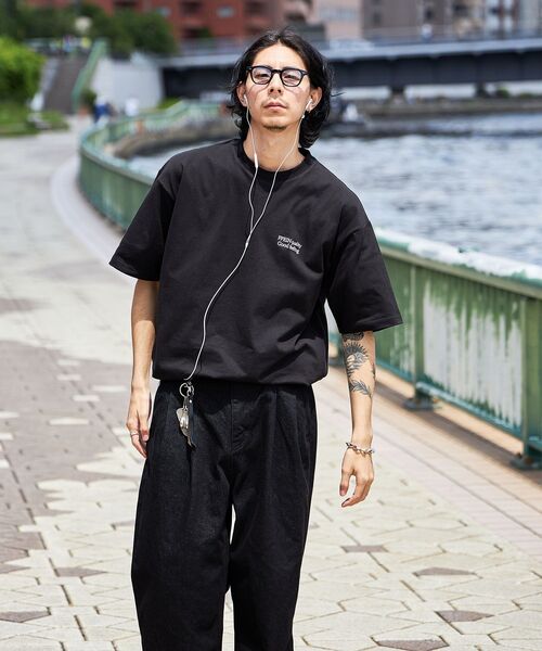 FFEIN(フェイン)の「*新色追加【FFEIN(フェイン)】ワンポイントロゴ刺繍 / Tシャツ クルーネック 半袖(Tシャツ/カットソー・メンズ・ブラック/ネイビー/アッシュグレー/ホワイト/ブラウン/レッド・LARGE/MEDIUM/SMALL)」の10枚目の写真