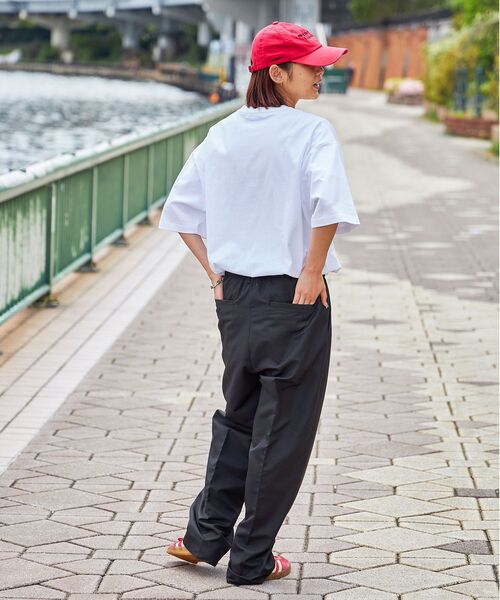 FFEIN（フェイン）の「＊新色追加【FFEIN（フェイン）】ワンポイントロゴ刺繍 / Tシャツ  クルーネック 半袖（Tシャツ/カットソー・メンズ・ブラック/ネイビー/アッシュグレー/ホワイト/ブラウン/レッド・LARGE/MEDIUM/SMALL）」の9枚目の写真