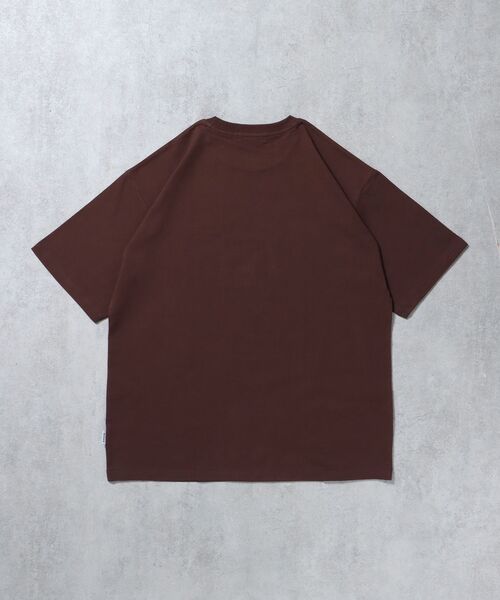 FFEIN（フェイン）の「＊新色追加【FFEIN（フェイン）】ワンポイントロゴ刺繍 / Tシャツ  クルーネック 半袖（Tシャツ/カットソー・メンズ・ブラック/ネイビー/アッシュグレー/ホワイト/ブラウン/レッド・LARGE/MEDIUM/SMALL）」の16枚目の写真