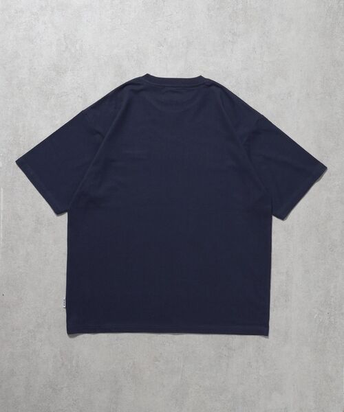 FFEIN（フェイン）の「＊新色追加【FFEIN（フェイン）】ワンポイントロゴ刺繍 / Tシャツ  クルーネック 半袖（Tシャツ/カットソー・メンズ・ブラック/ネイビー/アッシュグレー/ホワイト/ブラウン/レッド・LARGE/MEDIUM/SMALL）」の11枚目の写真