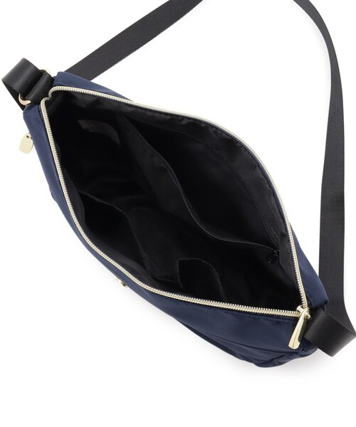 ITS'DEMO（イッツデモ）の「◆【軽量】撥水加工生地 釦ショルダー（ショルダーバッグ・レディース・ベージュ/ボルドー/ブラック/ネイビー・00）」の9枚目の写真