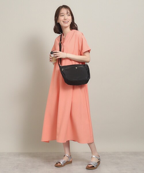 ITS'DEMO（イッツデモ）の「◆【軽量】撥水加工生地 釦ショルダー（ショルダーバッグ・レディース・ベージュ/ボルドー/ブラック/ネイビー・00）」の17枚目の写真