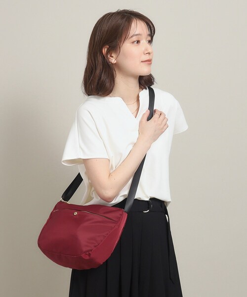 ITS'DEMO（イッツデモ）の「◆【軽量】撥水加工生地 釦ショルダー（ショルダーバッグ・レディース・ベージュ/ボルドー/ブラック/ネイビー・00）」の20枚目の写真