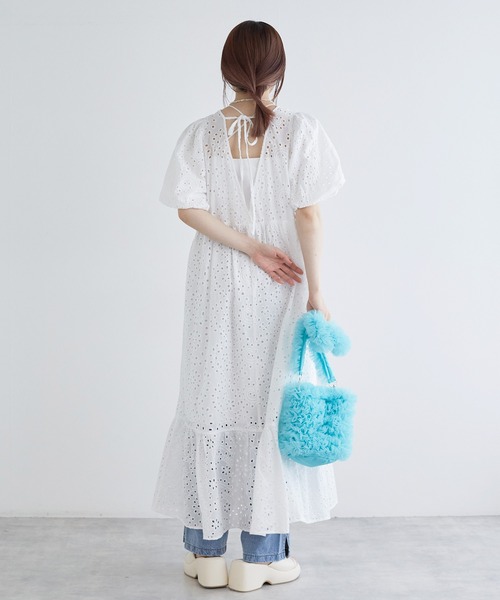 w closet(ダブルクローゼット)の「刺しゅうバックオープンワンピース(ワンピース・レディース・ブラック/ブルー/オフホワイト/オレンジ・FREE)」の6枚目の写真