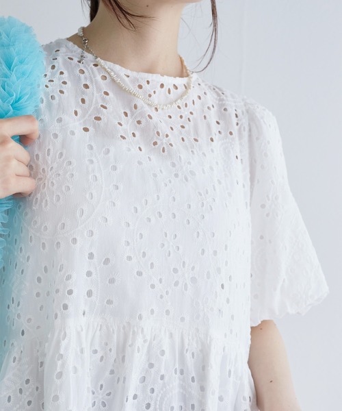 w closet(ダブルクローゼット)の「刺しゅうバックオープンワンピース(ワンピース・レディース・ブラック/ブルー/オフホワイト/オレンジ・FREE)」の10枚目の写真