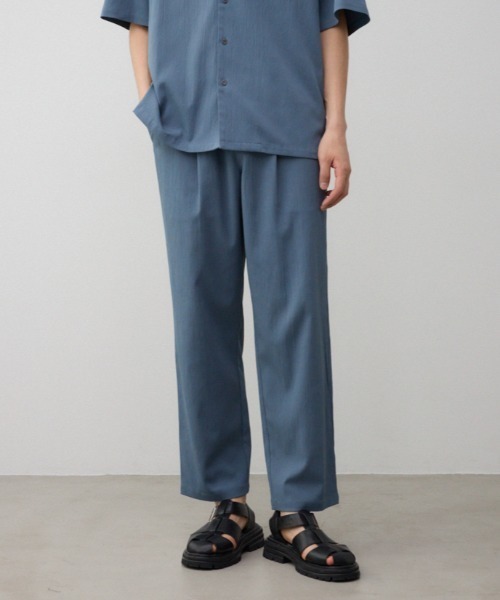 リラックスシルエットパンツ（スラックス）｜AZUL BY MOUSSY（アズールバイマウジー）