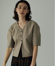 anuke（アンヌーク）の「Vneck Compact Shirts（シャツ/ブラウス
