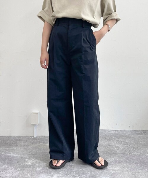 fredy emue チノタックパンツ 黒 38号 fredy emue（フレディエミュ）の「チノタックパンツ（チノパンツ