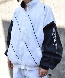 LABORATORY R（ラボラトリーアール）の「【ヴィンテージ古着】90's Reebok/リーボック ベクターロゴ刺繍 ナイロンジャケット（ナイロンジャケット）」