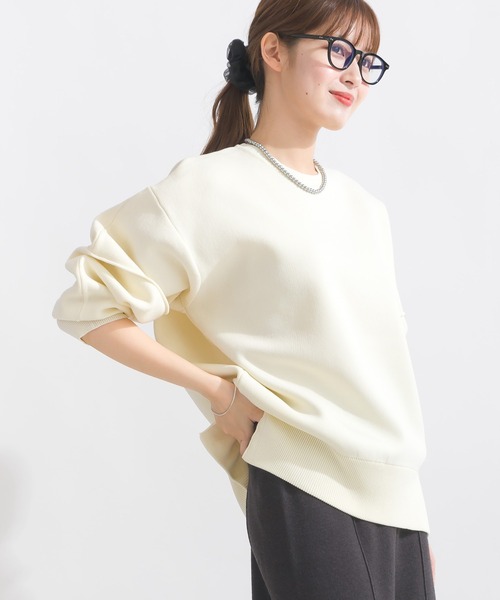 PICCIN（ピッチン）の「袖切り替えビッグプルオーバー（ニット/セーター・レディース・ブラック/アイボリー/レッド系その他/ブルー系その他/チャコールグレー・M）」の9枚目の写真