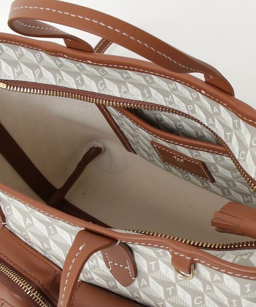 ANYA HINDMARCH（アニヤハインドマーチ）の「ANYA HINDMARCH I am a