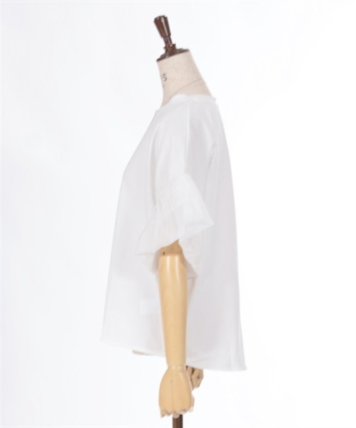 axes femme（アクシーズファム）の「ラメ楊柳バルーン袖カットプルオーバー（Tシャツ/カットソー・レディース・ホワイト/グレイッシュベージュ/ブルー・FREE）」の16枚目の写真