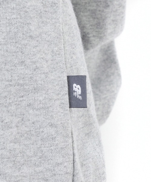 NEW BALANCE(ニューバランス)の「フラワーグラフィックロングスリーブTシャツ(Tシャツ/カットソー・レディース・パープル/ライトグレー/アイボリー・X-LARGE/LARGE/MEDIUM/SMALL)」の7枚目の写真