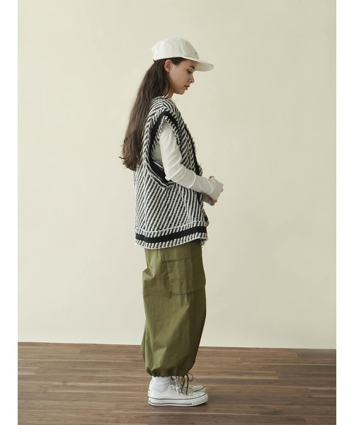 FIKA.(フィーカ)の「Cotton parachute pants(その他パンツ・レディース・カーキ/ネイビー/ベージュ・MEDIUM)」の11枚目の写真