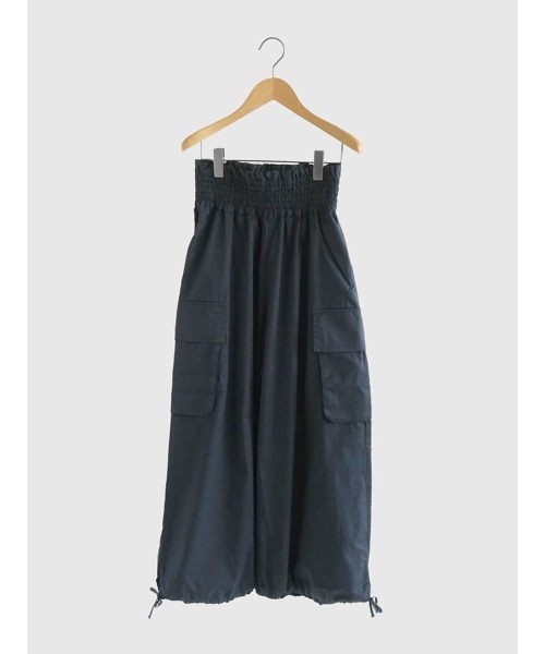 FIKA.(フィーカ)の「Cotton parachute pants(その他パンツ・レディース・カーキ/ネイビー/ベージュ・MEDIUM)」の18枚目の写真