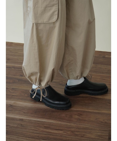 FIKA.(フィーカ)の「Cotton parachute pants(その他パンツ・レディース・カーキ/ネイビー/ベージュ・MEDIUM)」の10枚目の写真