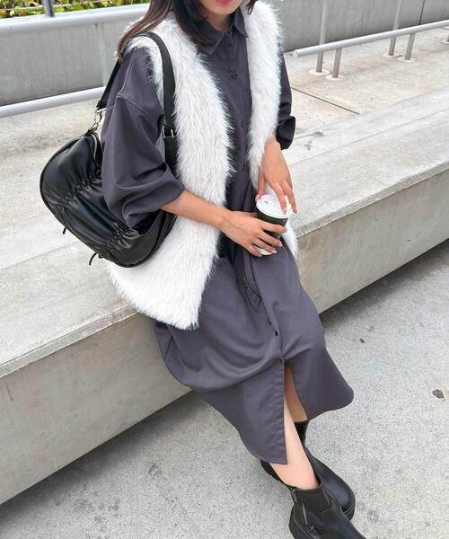 INGNI（イング）の「バックレースアップロングシャツ（シャツワンピース・レディース・チャコールグレー/カーキ/ベージュ・M）」の13枚目の写真