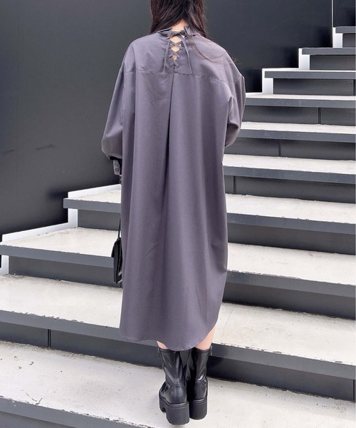INGNI（イング）の「バックレースアップロングシャツ（シャツワンピース・レディース・チャコールグレー/カーキ/ベージュ・M）」の20枚目の写真