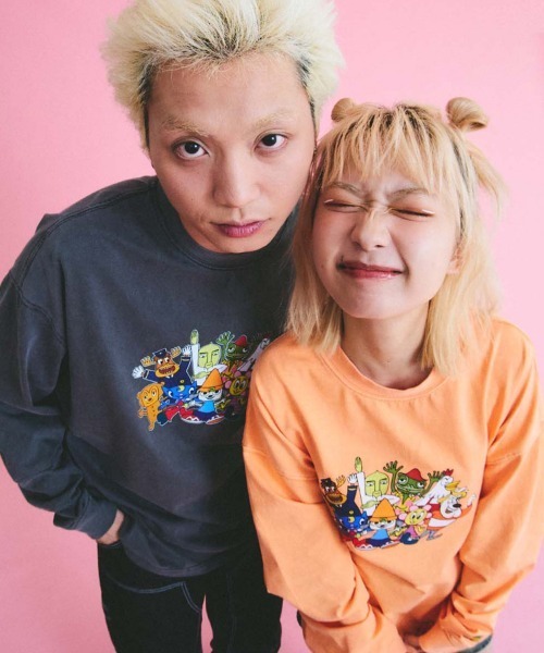 こはならむ　Tシャツ　バッジ　ピック　のセット Ressaca（レサーカ）の「オーバーサイズパラッパオールスタープリント