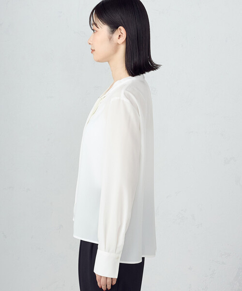 COMME CA ISM(コムサイズム)の「ポリエステルデシン ボウタイブラウス(シャツ/ブラウス・レディース・ホワイト/ブラック・LARGE/MEDIUM)」の16枚目の写真
