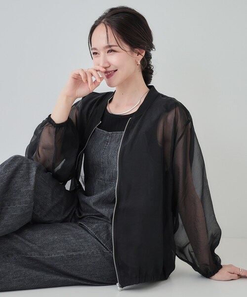 SHOO・LA・RUE(シューラルー)の「◆【洗える】上品なシアー感で魅せる ふんわりシルエットブルゾン(ブルゾン・レディース・ナチュラル/キャメル/ブラック・04/03/02)」の2枚目の写真