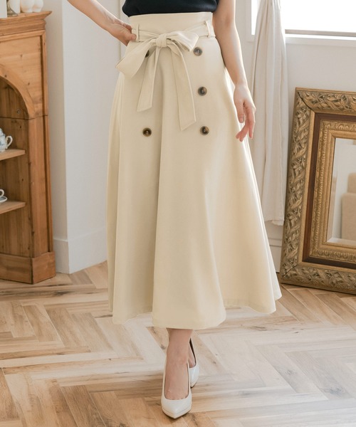 Julia Boutique（ジュリアブティック）の「選べるタイト・フレア トレンチロングスカート（スカート・レディース・ブラック系1/ベージュ系2/ブラック系2/ベージュ系1・1/2）」の4枚目の写真