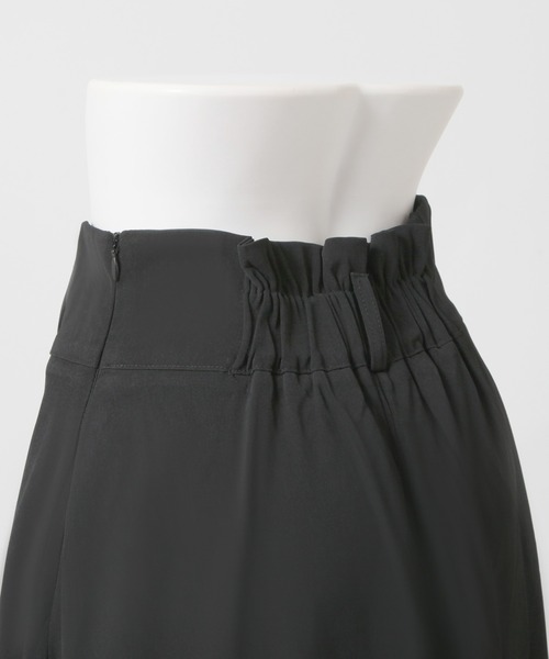 Julia Boutique（ジュリアブティック）の「選べるタイト・フレア トレンチロングスカート（スカート・レディース・ブラック系1/ベージュ系2/ブラック系2/ベージュ系1・1/2）」の12枚目の写真