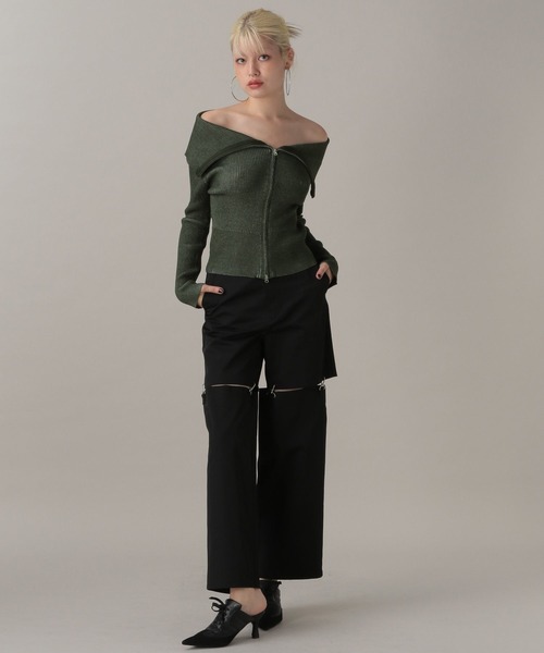 FOREVER 21（フォーエバー トゥエンティーワン）の「【2024FW】バイカラーダブルジップニットカーディガン（カーディガン/ボレロ・レディース・ブラック/ナチュラル/グリーン・FREE）」の5枚目の写真