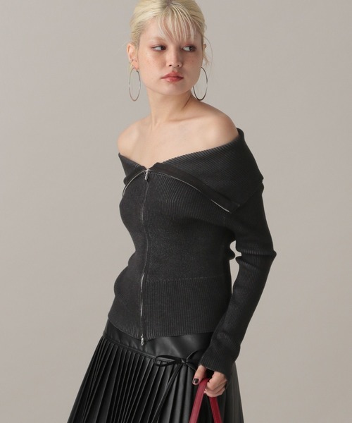 FOREVER 21（フォーエバー トゥエンティーワン）の「【2024FW】バイカラーダブルジップニットカーディガン（カーディガン/ボレロ・レディース・ブラック/ナチュラル/グリーン・FREE）」の18枚目の写真