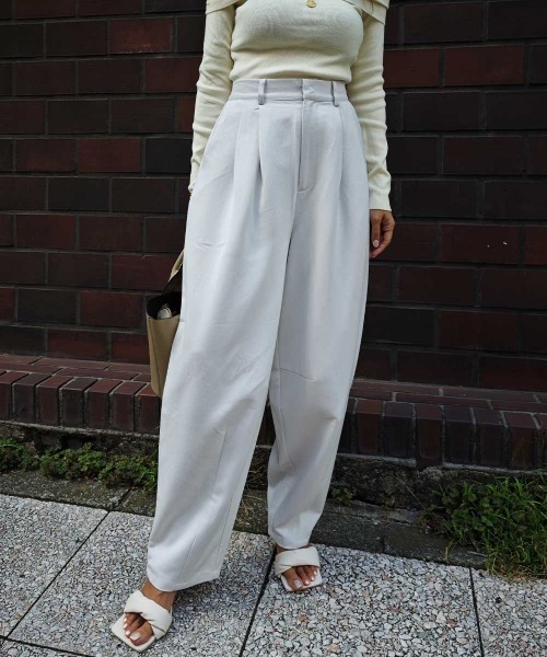 ワイドテーパードパンツ（その他パンツ）｜esutoreja（エストレジャ） 9,790円