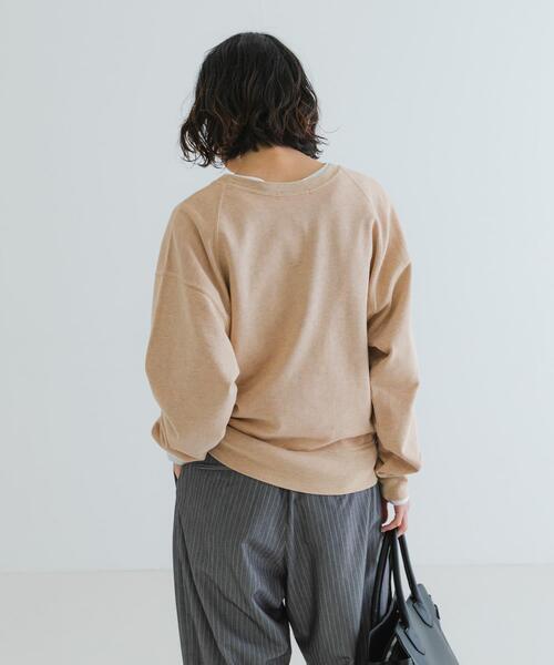 URBAN RESEARCH（アーバンリサーチ）の「ソフト裏毛ドルマンスウェット（スウェット・レディース・オフホワイト/ピンクベージュ/オートミール・FREE）」の11枚目の写真