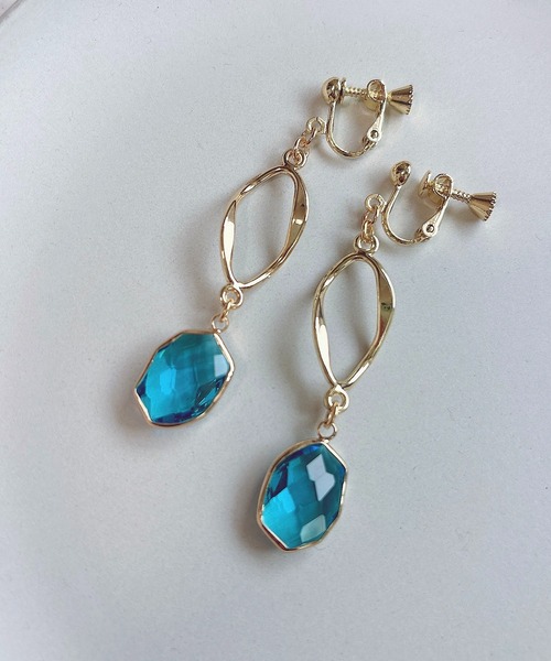 tone（トーン）の「【As】【金属アレルギー対応】NO.160 変形ガラスチャーム　　ゆらゆら　ロングイヤリング（ニッケルフリー）(MA)（イヤリング・レディース・ピンク/ブルー/クリア/イエロー/グリーン/パープル・FREE）」の11枚目の写真