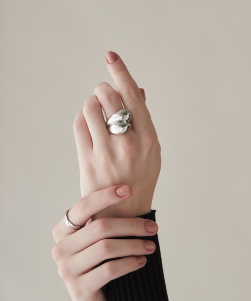 ciite' surgical stainless（シーテサージカルステンレス）の「【 金属アレルギー対応 】 ニュアンスボリューム リング サージカルステンレス（リング・レディース・ゴールド/シルバー・11号/13号/15号）」の7枚目の写真