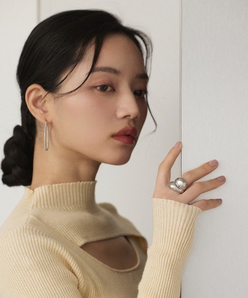 ciite' surgical stainless（シーテサージカルステンレス）の「【 金属アレルギー対応 】 ニュアンスボリューム リング サージカルステンレス（リング・レディース・ゴールド/シルバー・11号/13号/15号）」の19枚目の写真