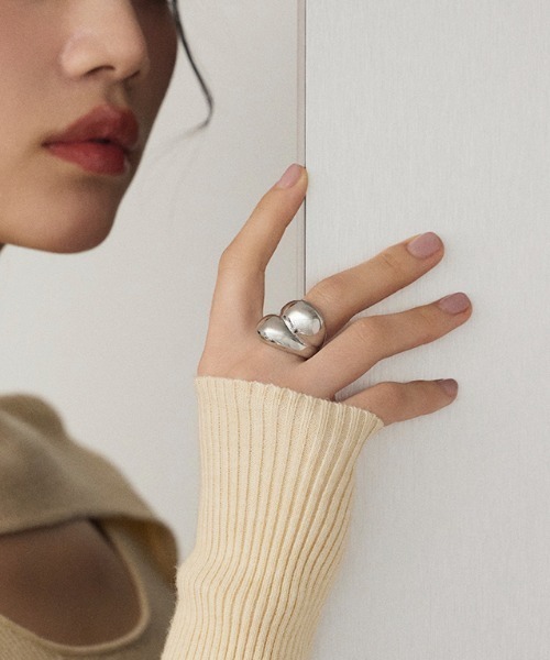 ciite' surgical stainless（シーテサージカルステンレス）の「【 金属アレルギー対応 】 ニュアンスボリューム リング サージカルステンレス（リング・レディース・ゴールド/シルバー・11号/13号/15号）」の17枚目の写真