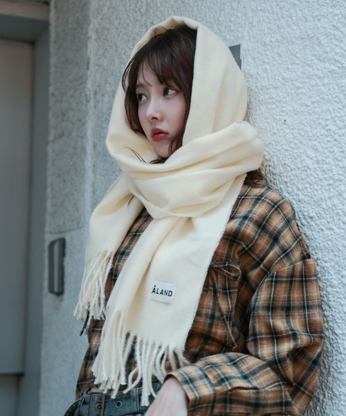 ALAND（エーランド）の「【UNISEX】ALAND／カシミヤタッチマフラー（マフラー・レディース・オフホワイト/チャコール/ピンク/アイボリー/ブラウン・FREE）」の7枚目の写真